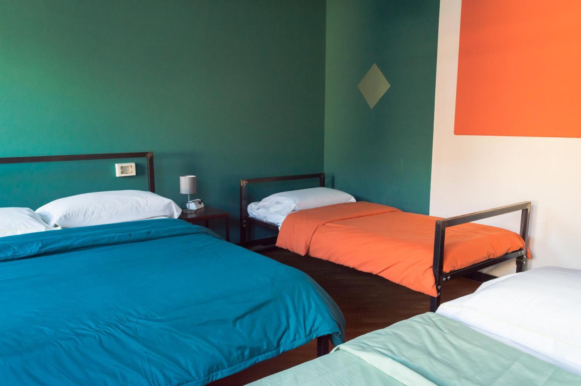 Ostellin Genova Hostel ภายนอก รูปภาพ